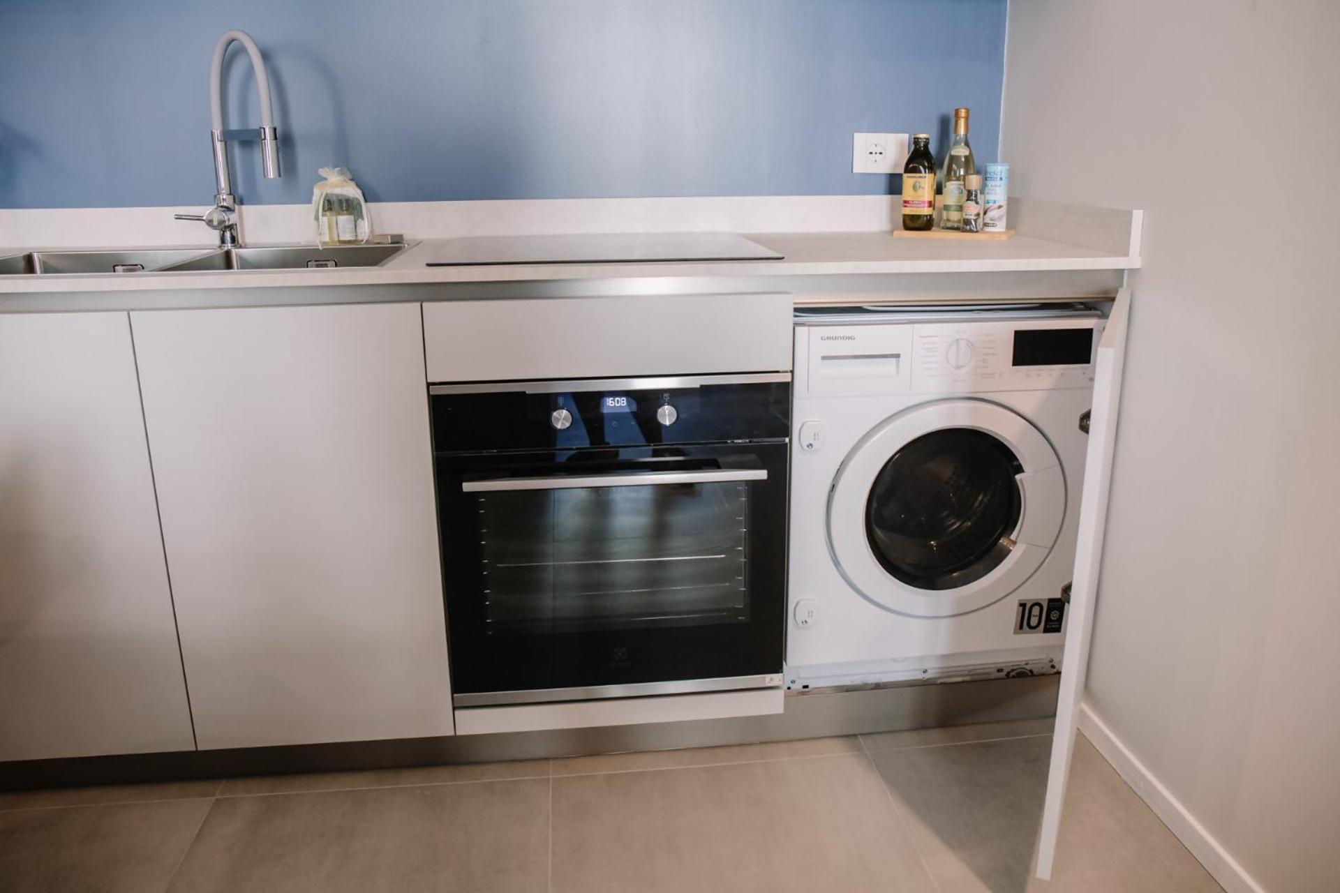 Elegant Beige Apartment - 5 Minutes From The Lake 科莫 外观 照片